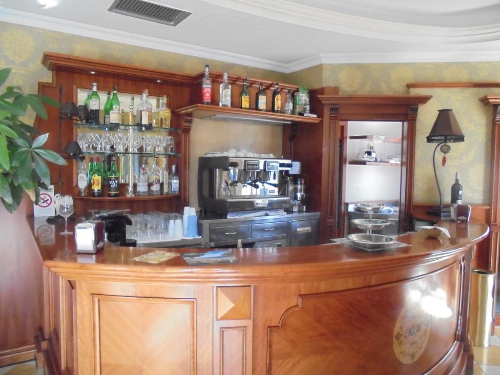 Regent Beach Hotel & Apartments ريجّو دي كالابريا المظهر الخارجي الصورة