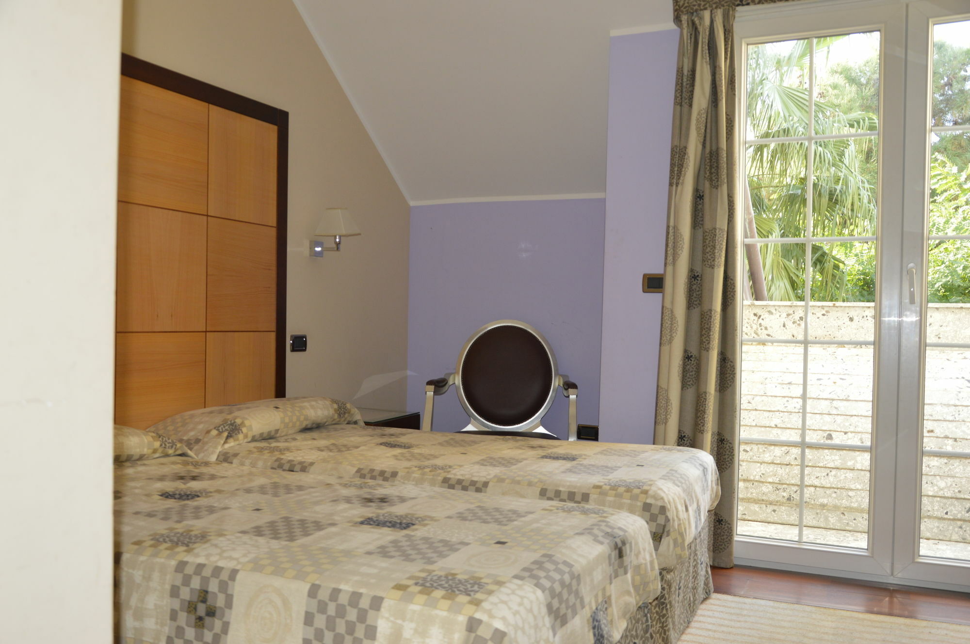 Regent Beach Hotel & Apartments ريجّو دي كالابريا المظهر الخارجي الصورة